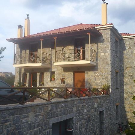 To Spiti Tis Irinis Hotell Vytina Exteriör bild