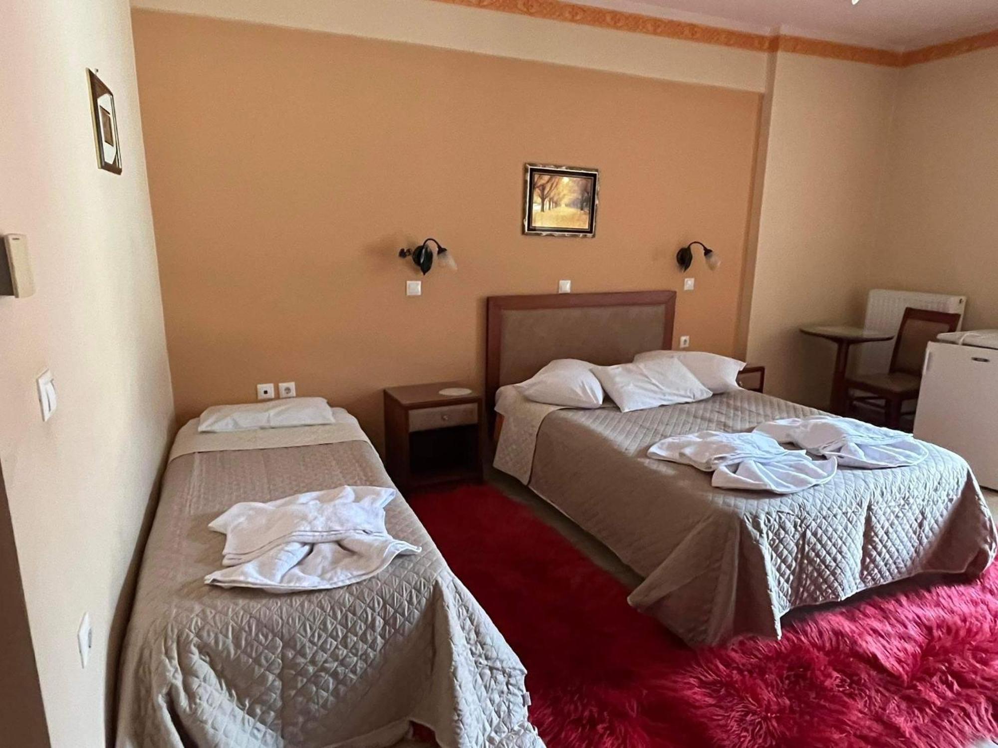 To Spiti Tis Irinis Hotell Vytina Exteriör bild