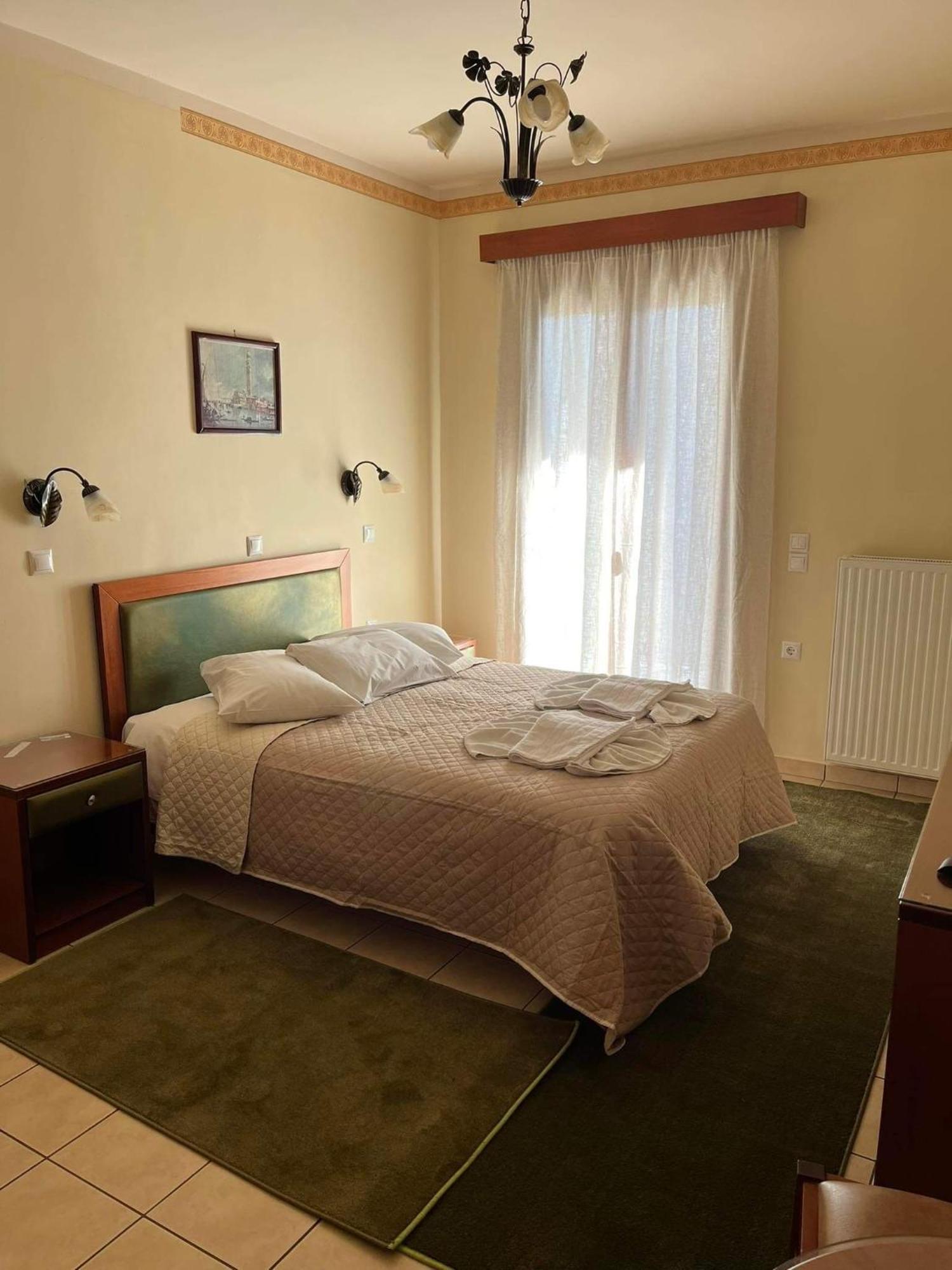 To Spiti Tis Irinis Hotell Vytina Exteriör bild